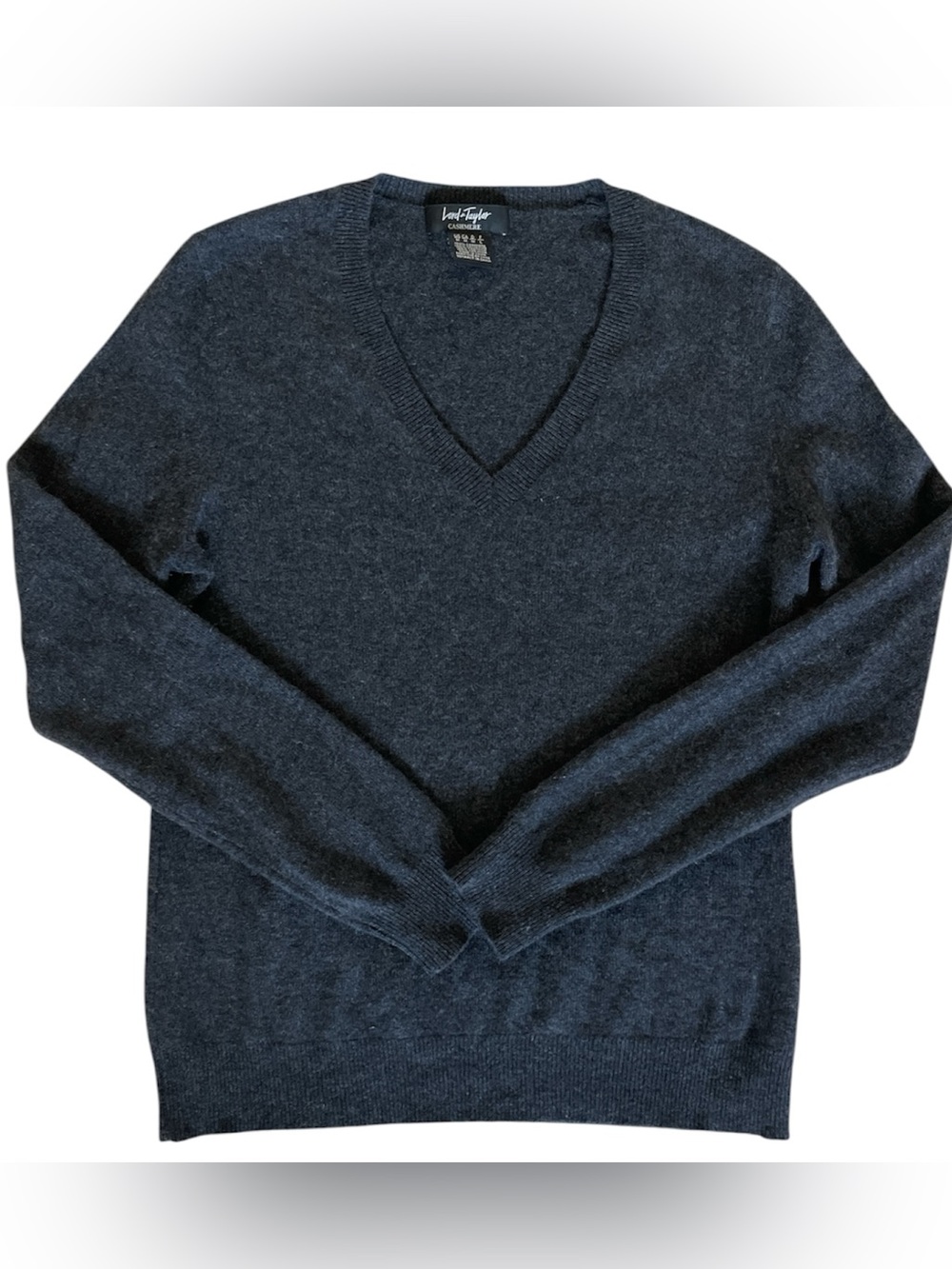 LORD & TAYLOR Cashmere Sweater Gray V-Neck Long Sleeve Pullover Size Medium